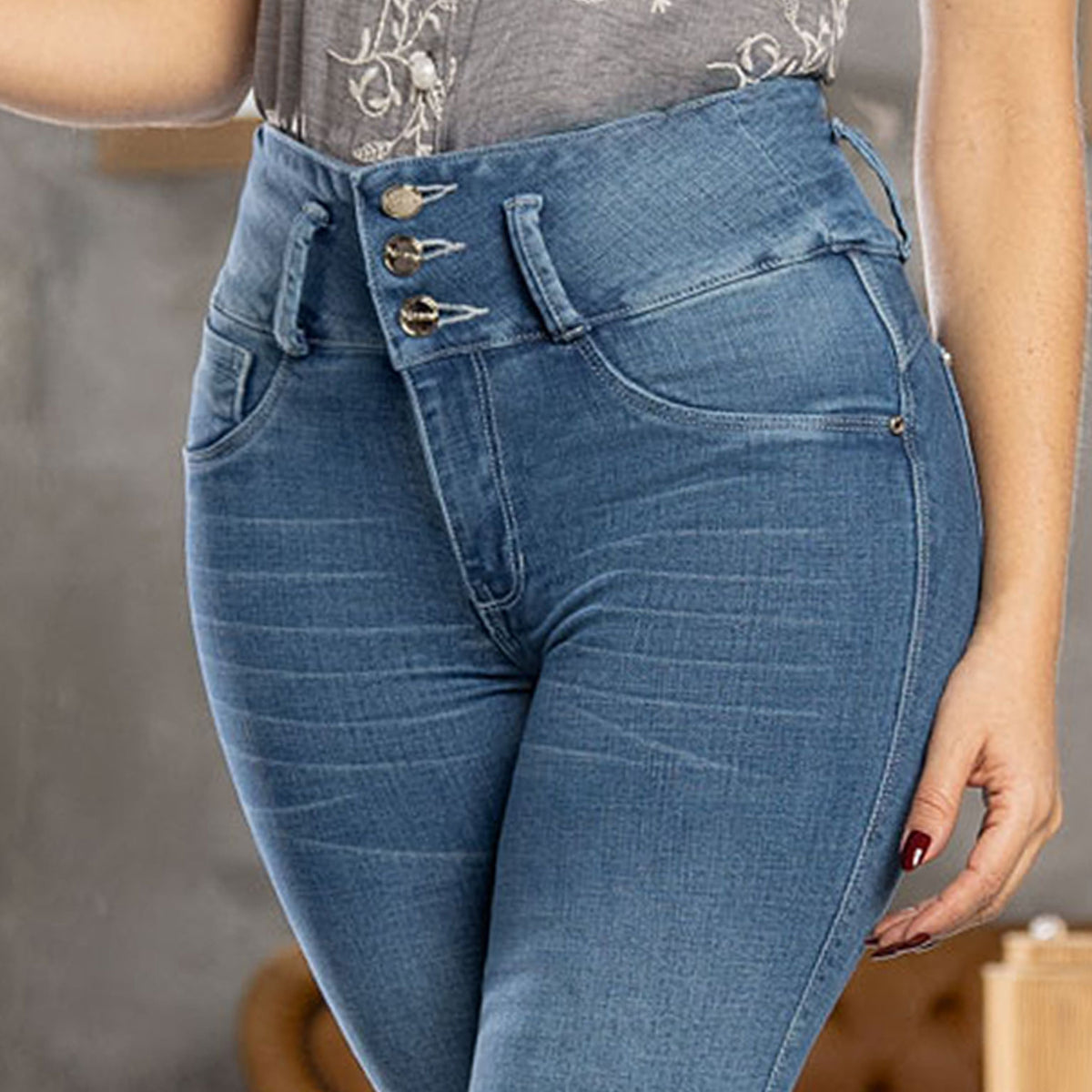 Jeans Push-Up Colombiano Zampa Vita Alta con Ricami, Effetto Lifting - Draxy 1718
